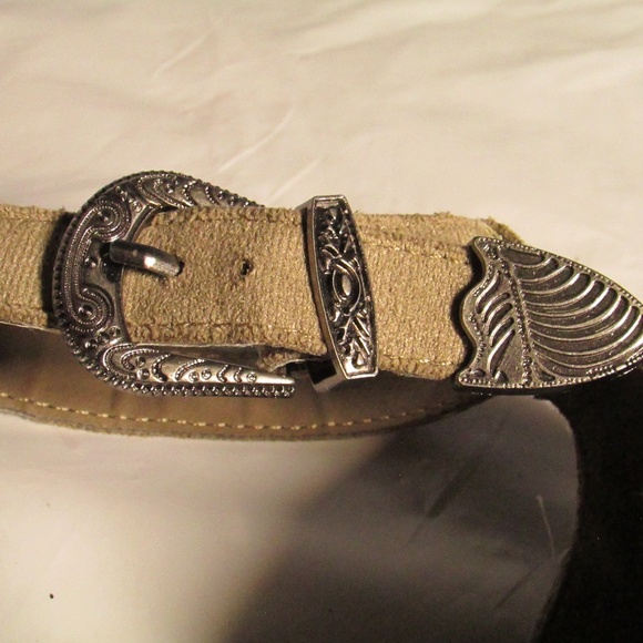 Mi.iM Genuine Leather Tan Block Heels - Picture 9 of 9